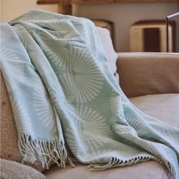 NEW Slowtide Sidewinder Fringe Trim Cotton Blanket - Picture 5 of 5
